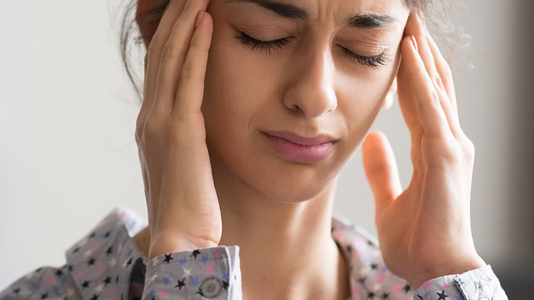 what-causes-a-migraine-entirely-health