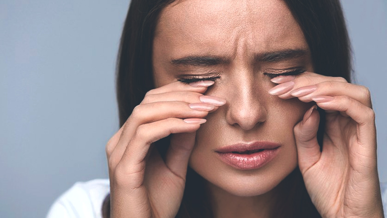 Causes and Treatment for Burning and Watery Eyes – Entirely Health