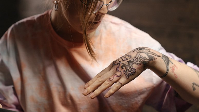 can-tattoos-cause-cancer-entirely-health